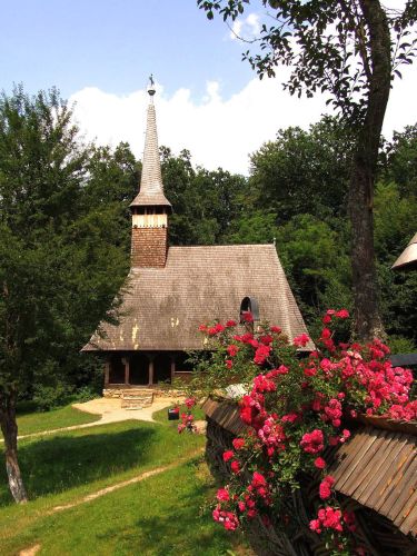 Biserică de lemn; Bezded, com. Gârbou, jud. Sălaj; Complexul Naţional Muzeal Astra - Sibiu